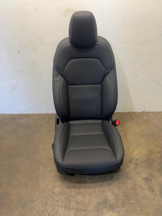 2025-2026 Tesla Model 3 Highland Front Right Seat Assembly 7754324-01-B