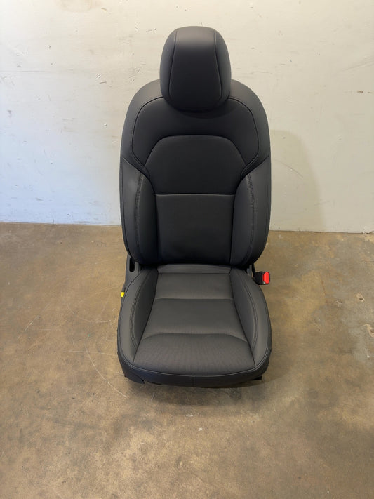 2025-2026 Tesla Model 3 Highland Front Right Seat Assembly 7754324-01-B
