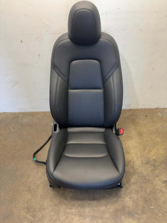 2023 Tesla Model Y Front Right Seat Assembly 6654324-01-A