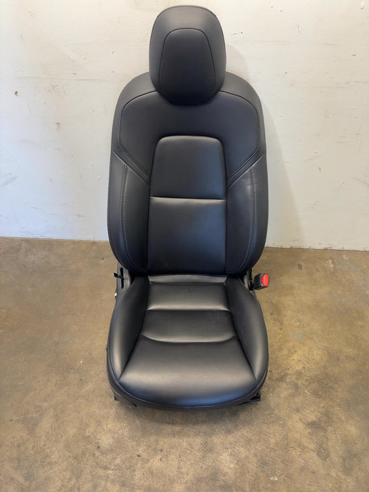 2018-2020 Tesla Model 3 Front Right Seat Assembly 7654324-01-B