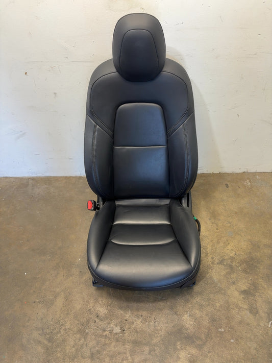 2018 Tesla Model 3 Front Left Seat Assembly 7654322-01-B