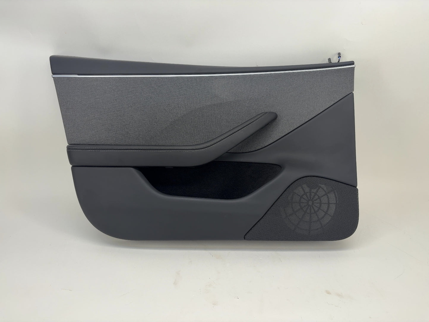 2025 Tesla Model 3 Highland Front Left Door Panel 1776730-20-E
