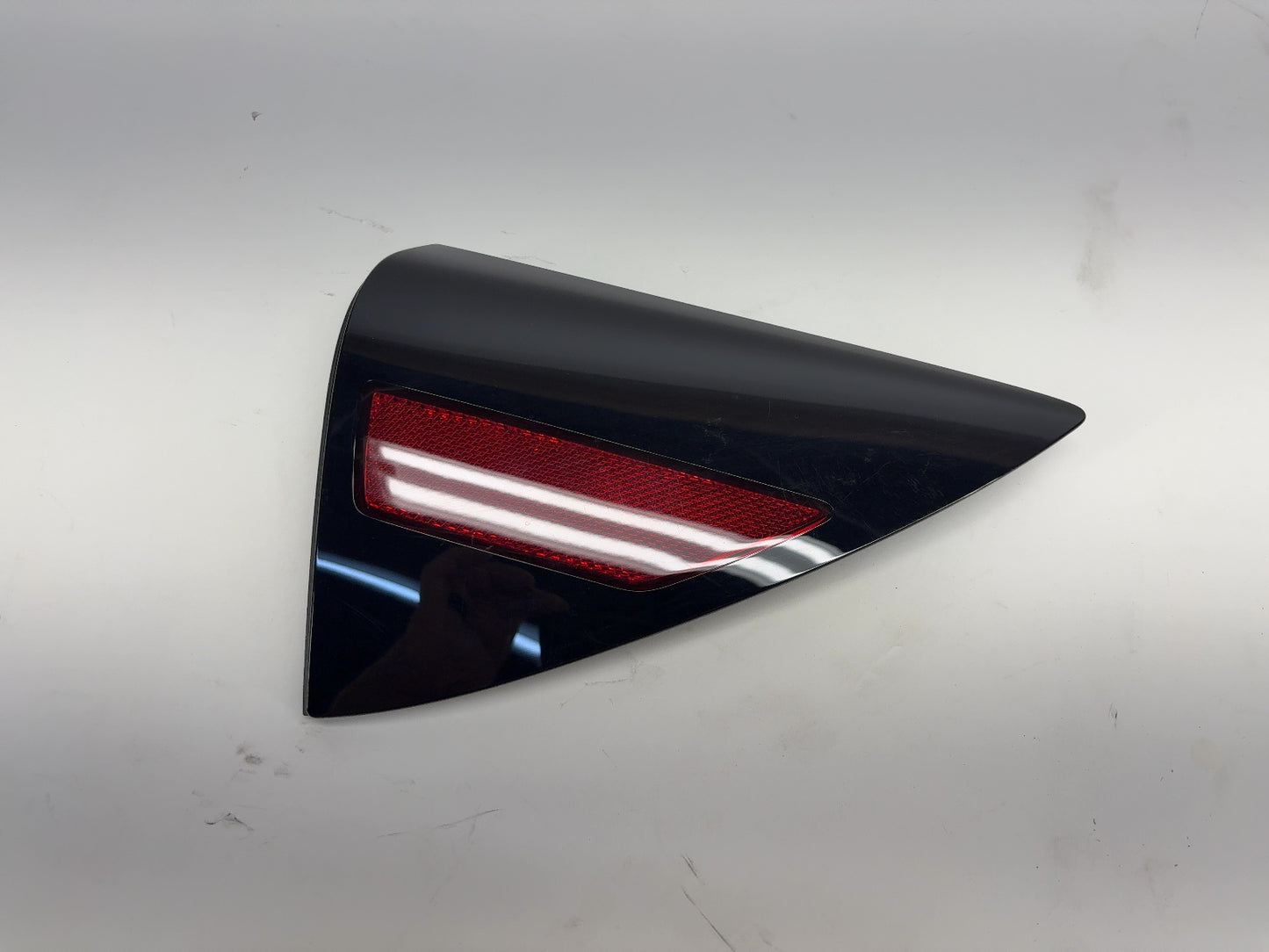 2025-2026 Tesla Model 3 Highland Right Quarter Reflector 1715105-30-A