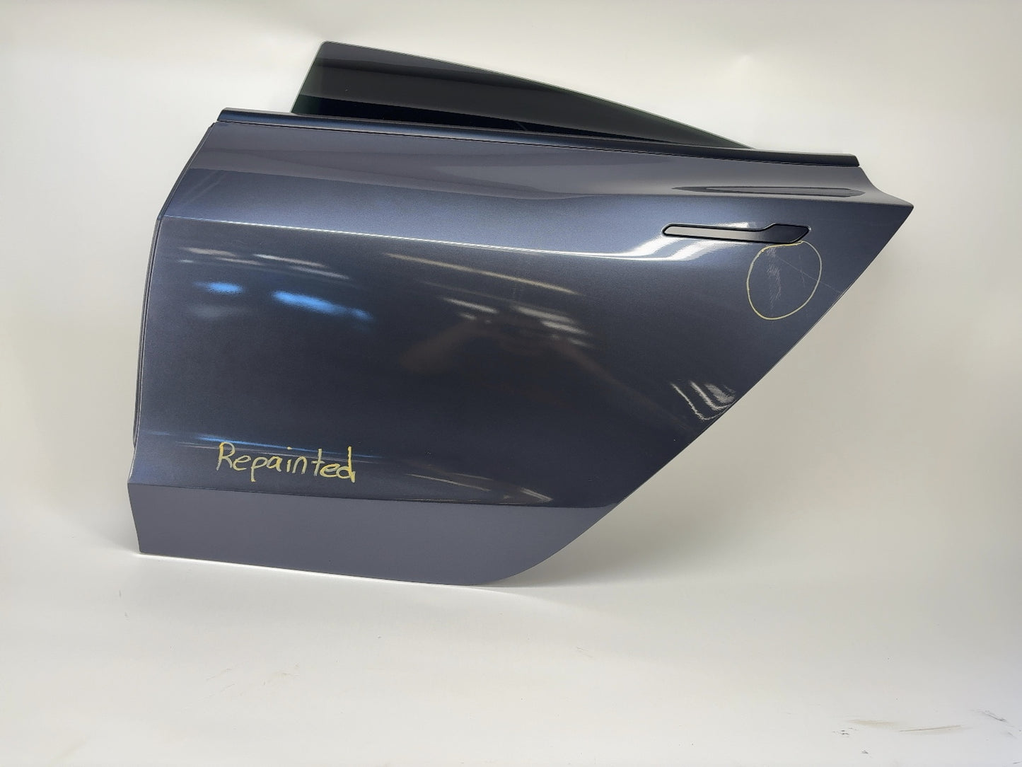 2018-2023 Tesla Model 3 Rear Left Door Assembly No Door Trim 1081441-E0-C