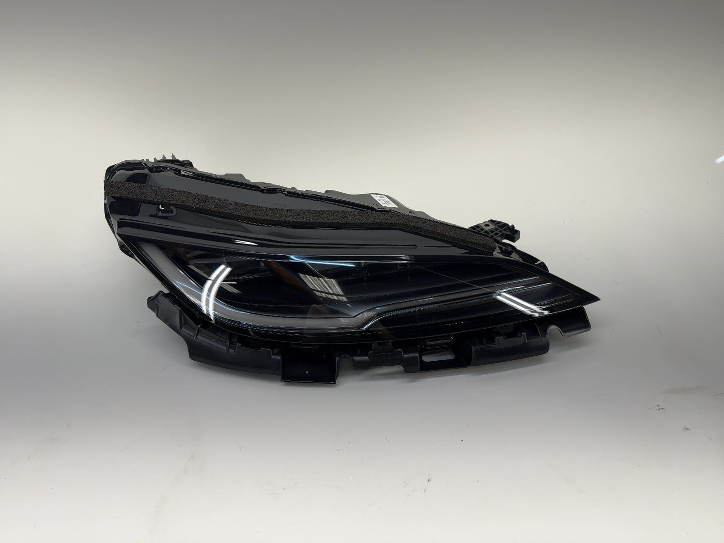 2025 Tesla Model 3 Highland Front Headlamp Right 1694087-00-H