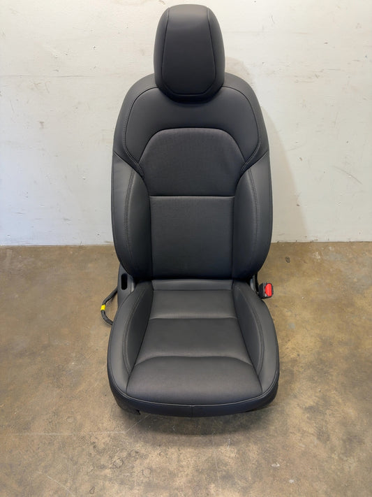 2025-2026 Tesla Model 3 Highland Front Right Seat Assembly 7754324-01-B