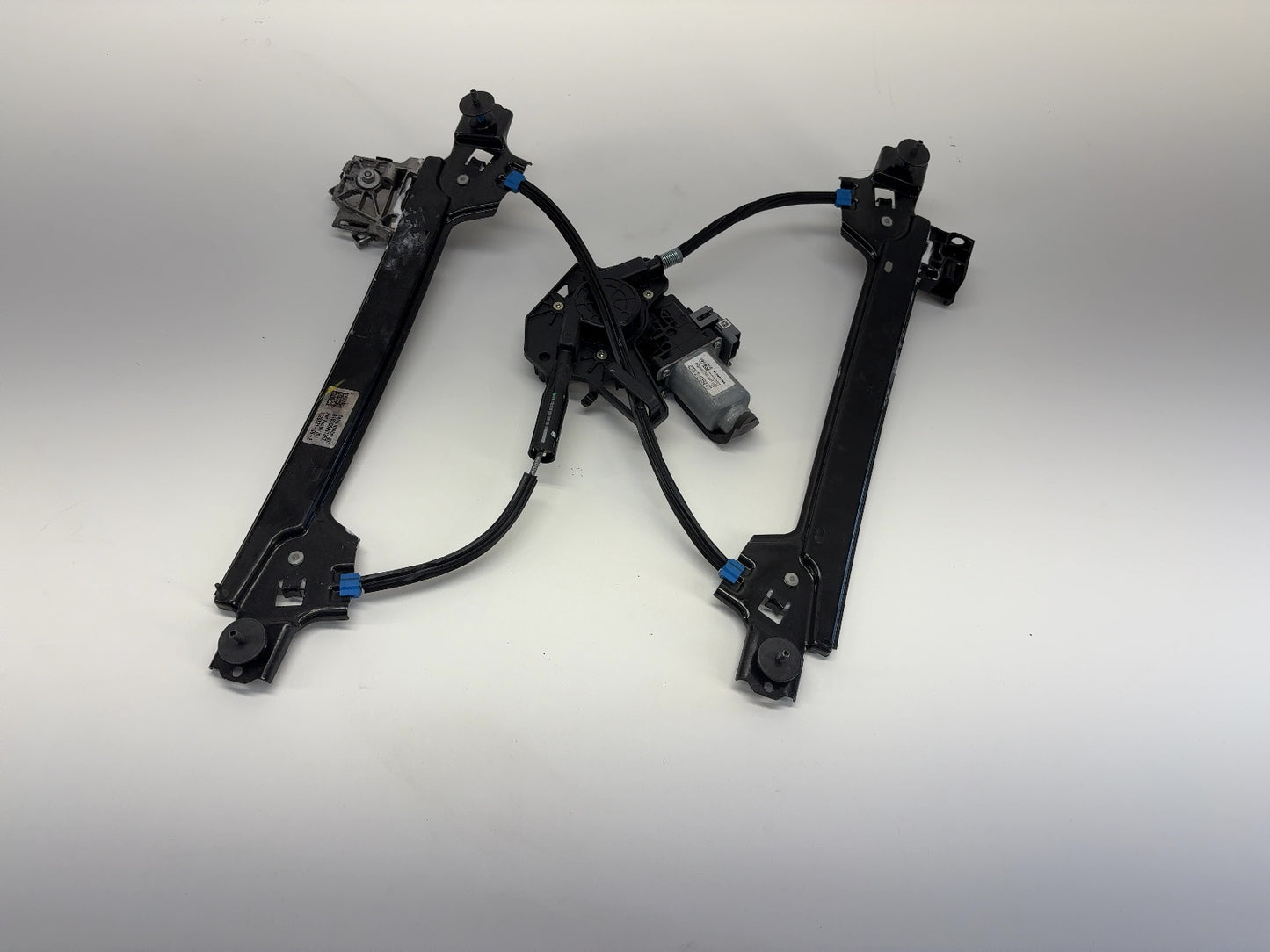 2018 Tesla Model X Rear Right Door Window Regulator 1028821-00-E