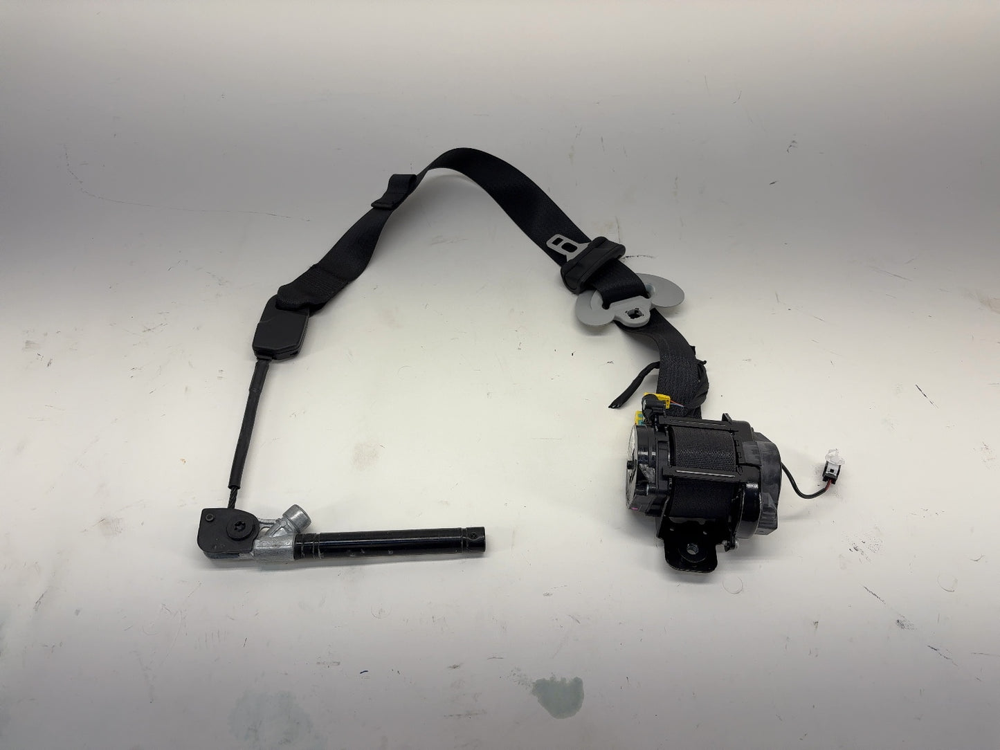 2020 Tesla Model 3 Front Right Seatbelt W Pretensioner 1081279-01-G