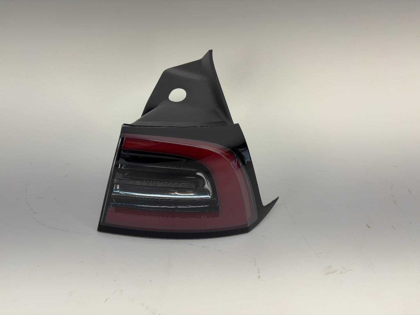2018-2021 Tesla Model 3 Tail Lamp Rear Bodyside Right 1077398-00-F