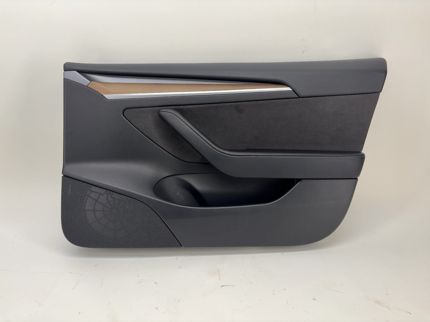 2021-2022 Tesla Model 3 Front Right Door Panel 1588127-01-D