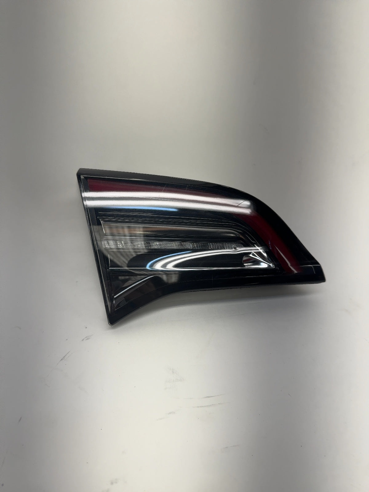 2021-2023 Tesla Model 3 Tail Lamp Liftgate Trunk Left 1077401-00-G