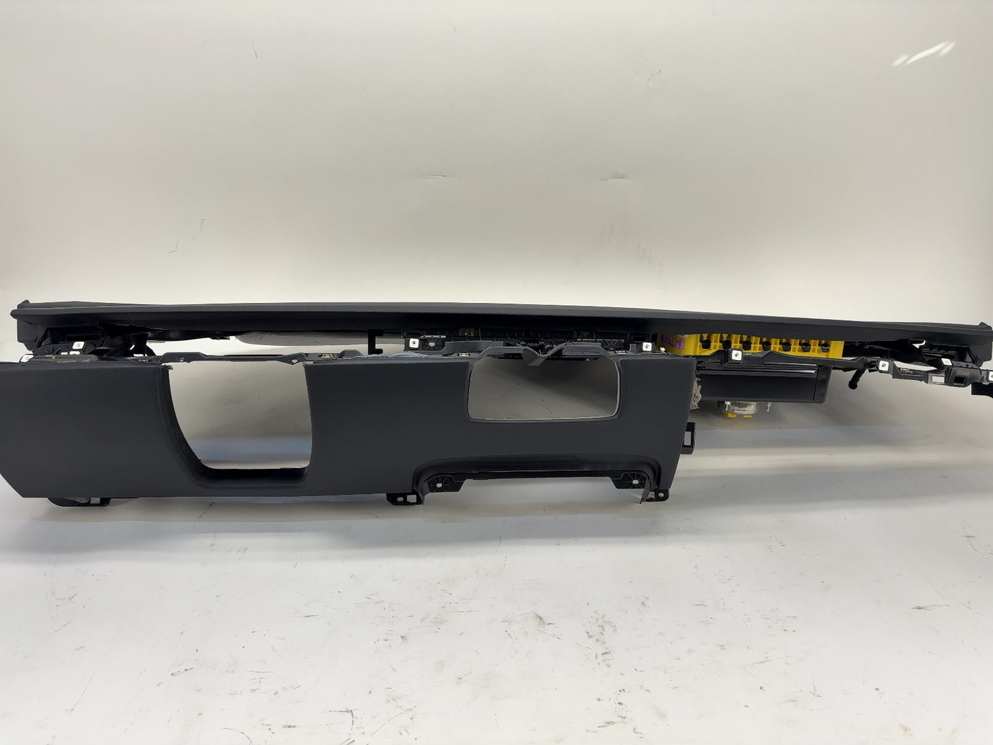 2020-2025 Tesla Model 3 Dash Panel With Airbag 1077823-00-G