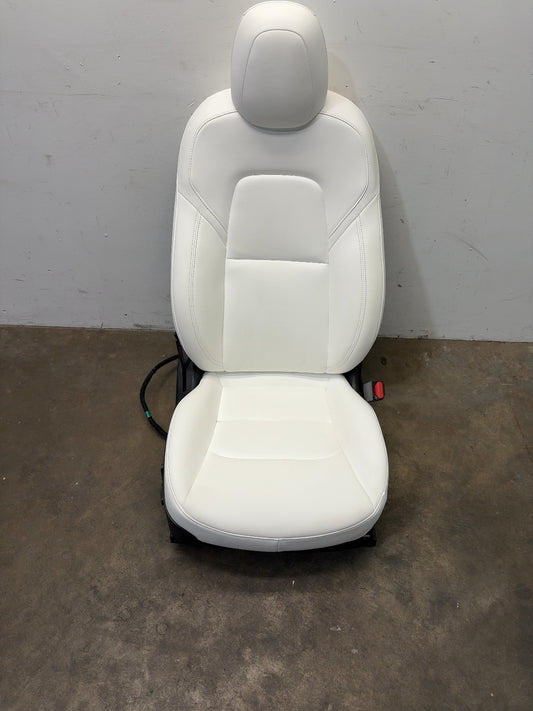 2023 Tesla Model 3 Front Right Seat Assembly 7654324-02-D