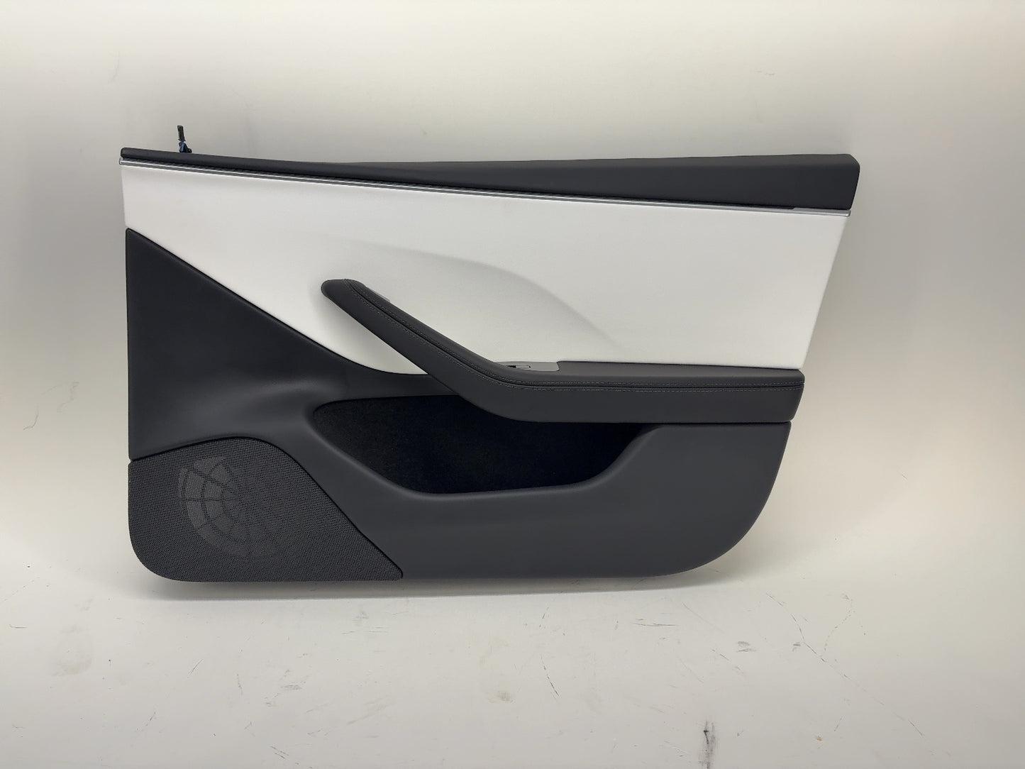 2025 Tesla Model 3 Highland Front Right Door Panel 1776743-20-E