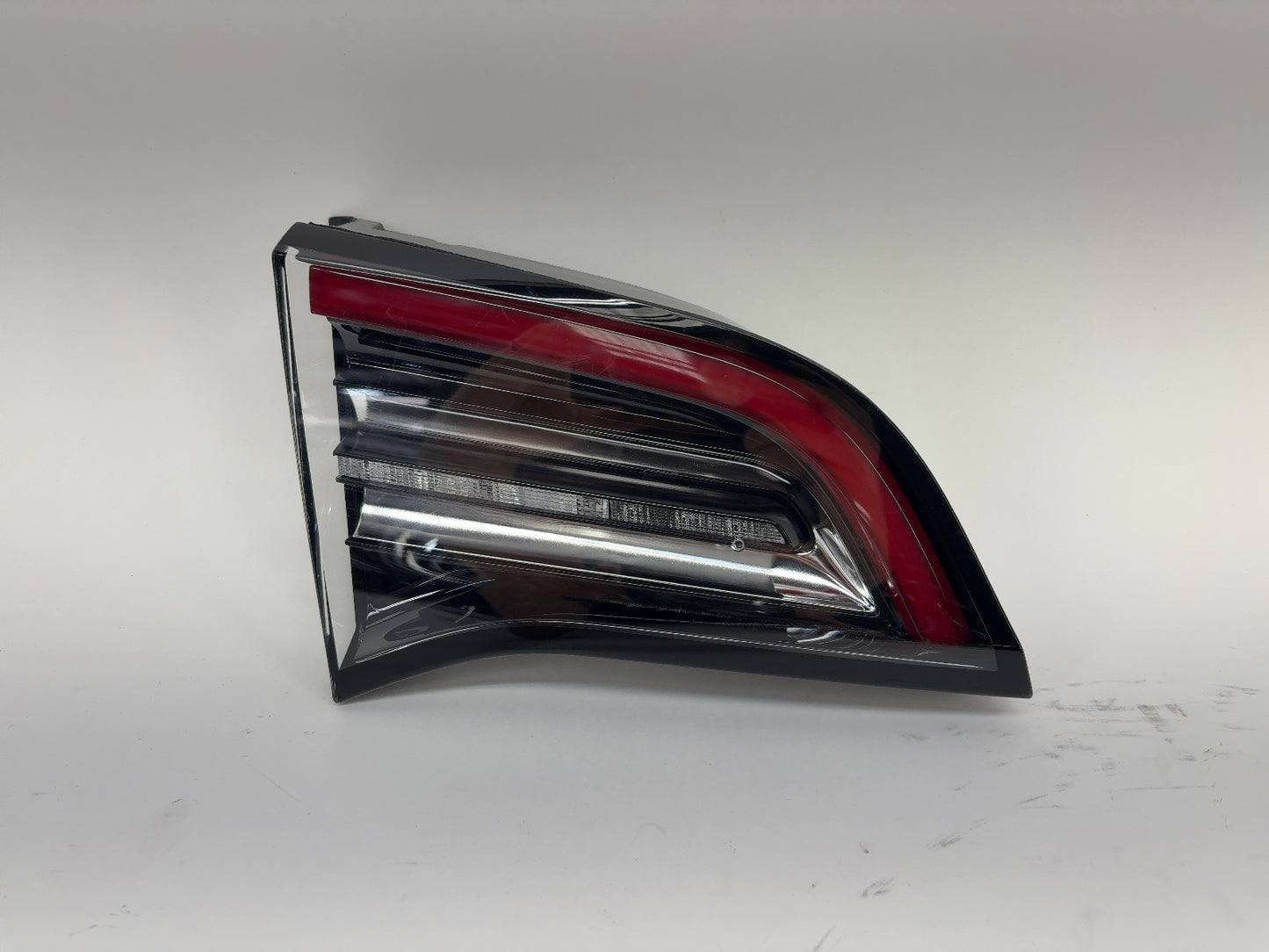 2020 Tesla Model 3 Left Tail Lamp Trunk Mounted 1077401-96-G