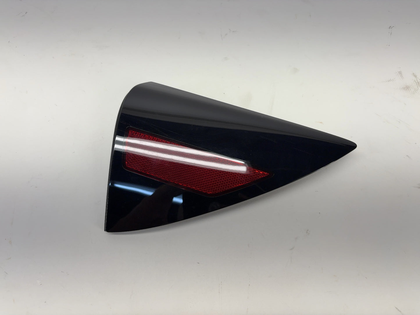 2025-2026 Tesla Model 3 Highland Right Quarter Reflector 1715105-30-A
