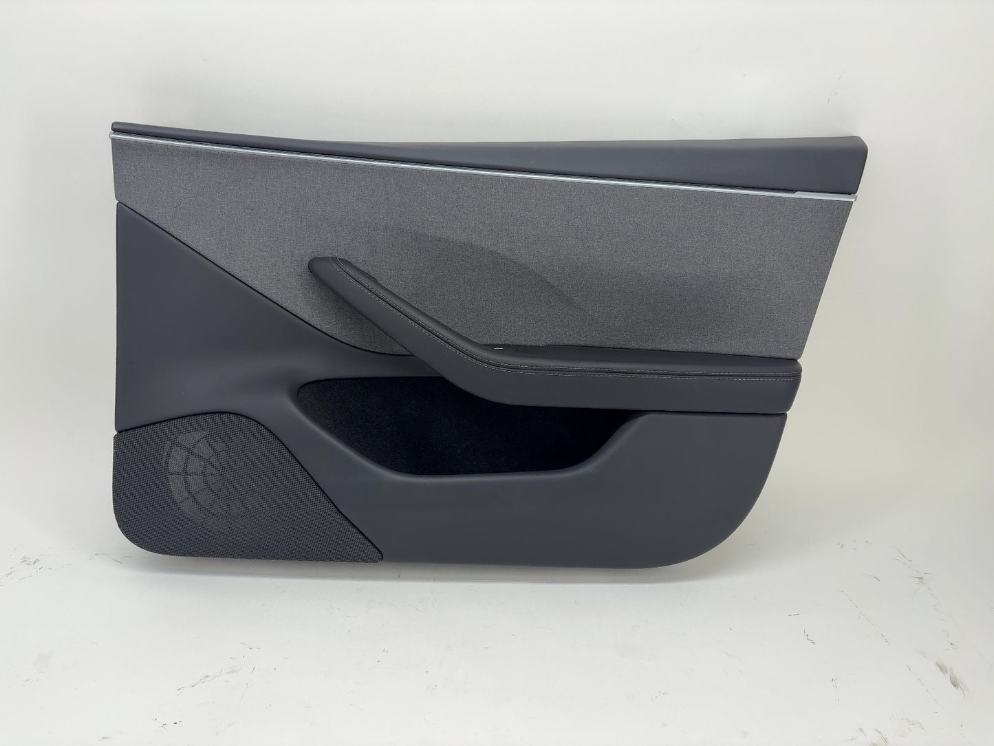 2025 Tesla Model 3 Highland Front Right Door Panel 1776740-20-E