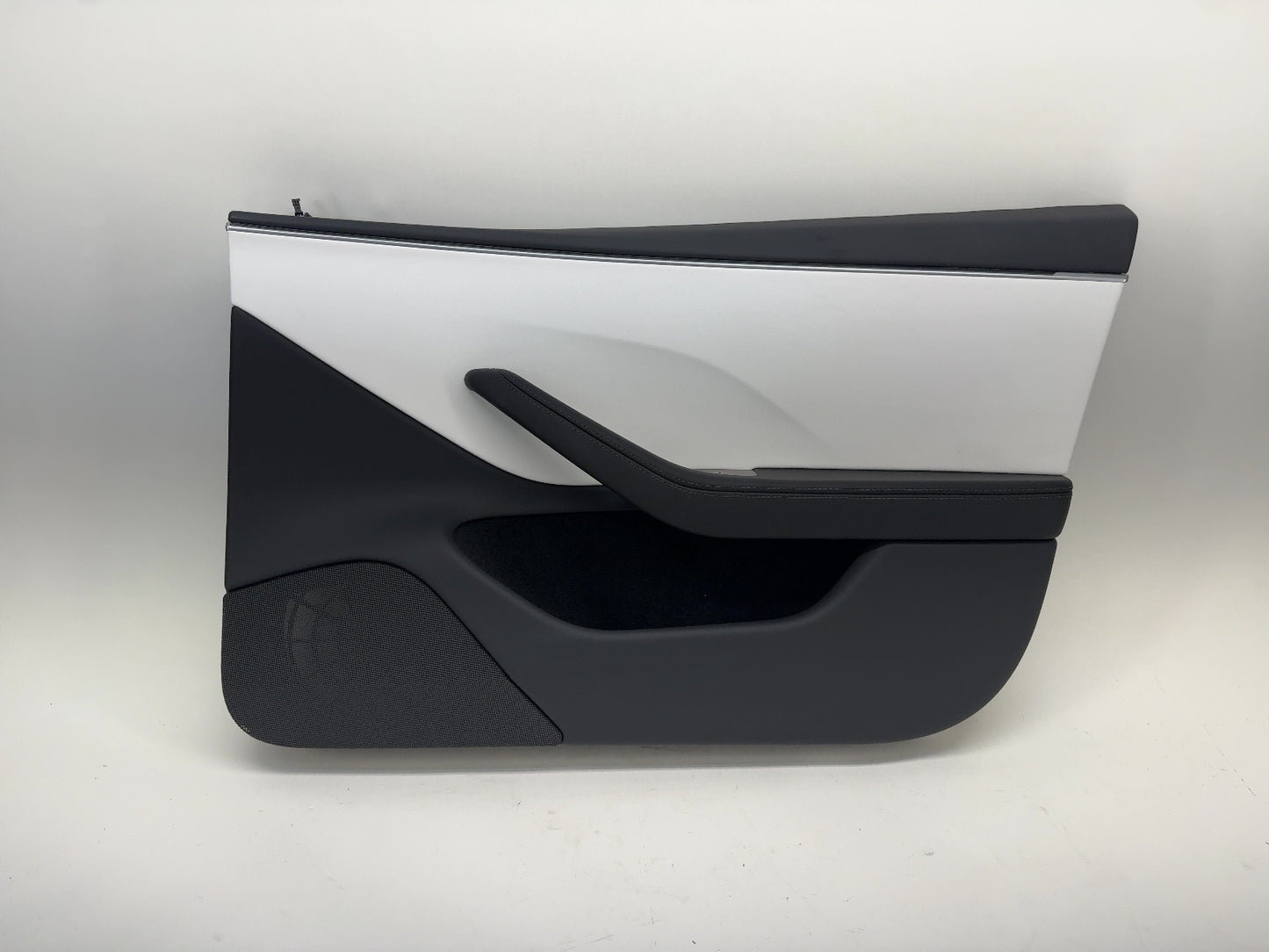 2025 Tesla Model 3 Highland Front Right Door Panel 1776742-20-E