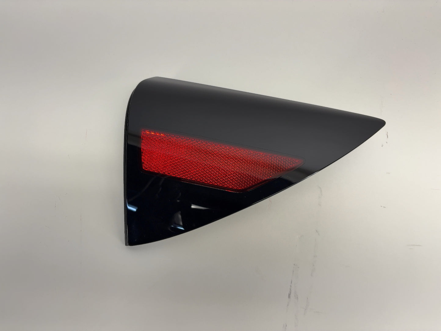 2025-2026 Tesla Model 3 Highland Right Quarter Reflector 1715105-30-A