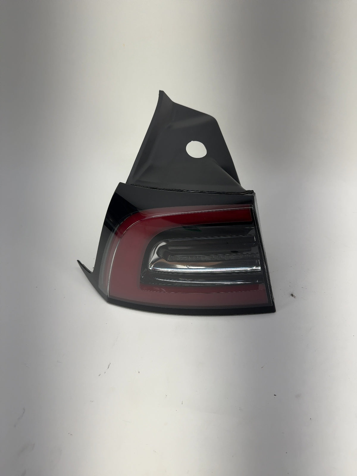 2021-2023 Tesla Model 3 Tail Lamp Rear Bodyside Left 1077397-00-H