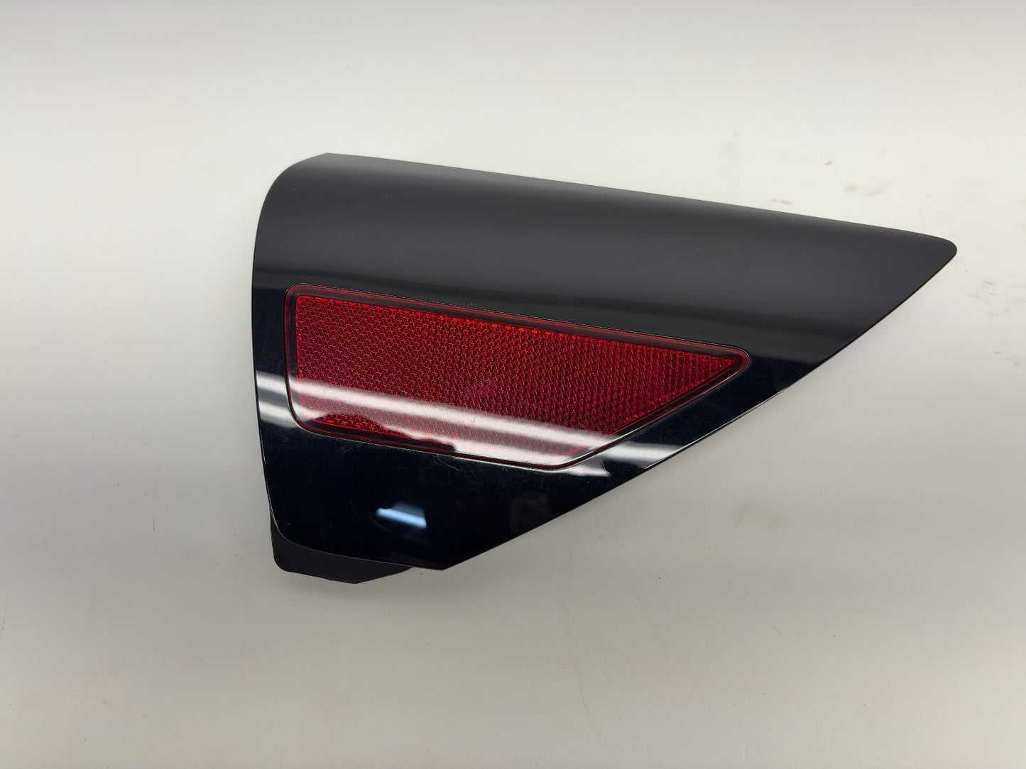 2021-2023 Tesla Model 3 Rear Right Quarter Reflector 1518783-00-B