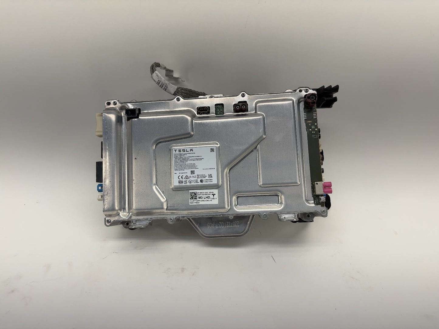 2022-2023 Tesla Model 3 Car Computer 1681271-00-G