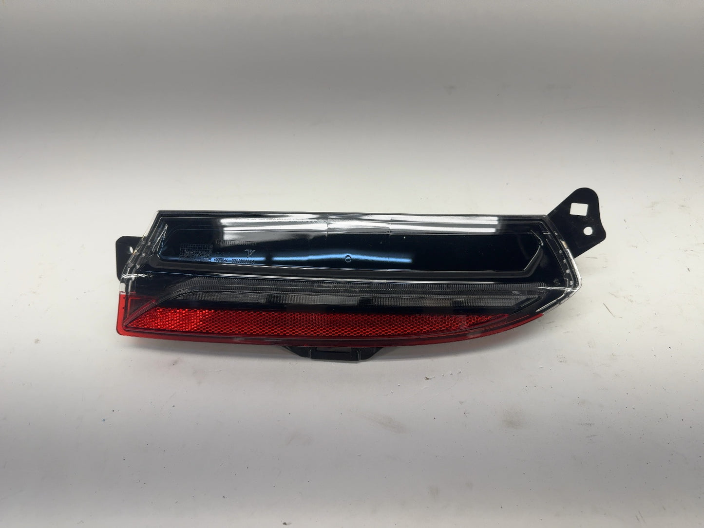 2025-2026 Tesla Model 3 Highland Rear Bumper Left Light 1712513-00-E