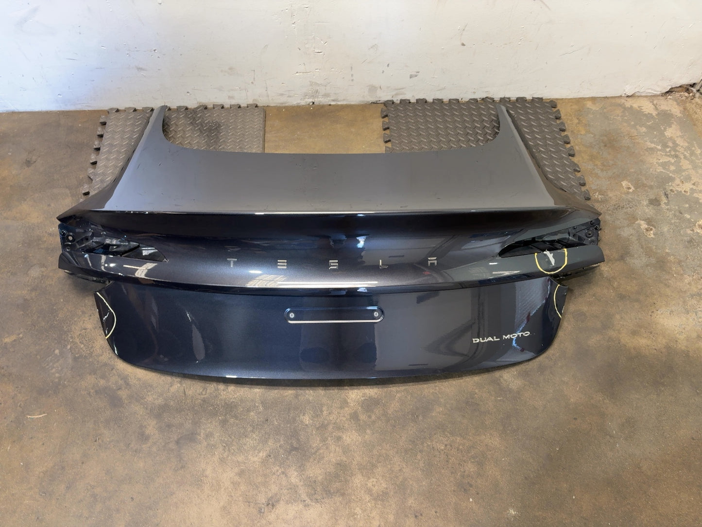 2024-2026 Tesla Model 3 Highland Trunk Lid Shell 1714928-E0-B