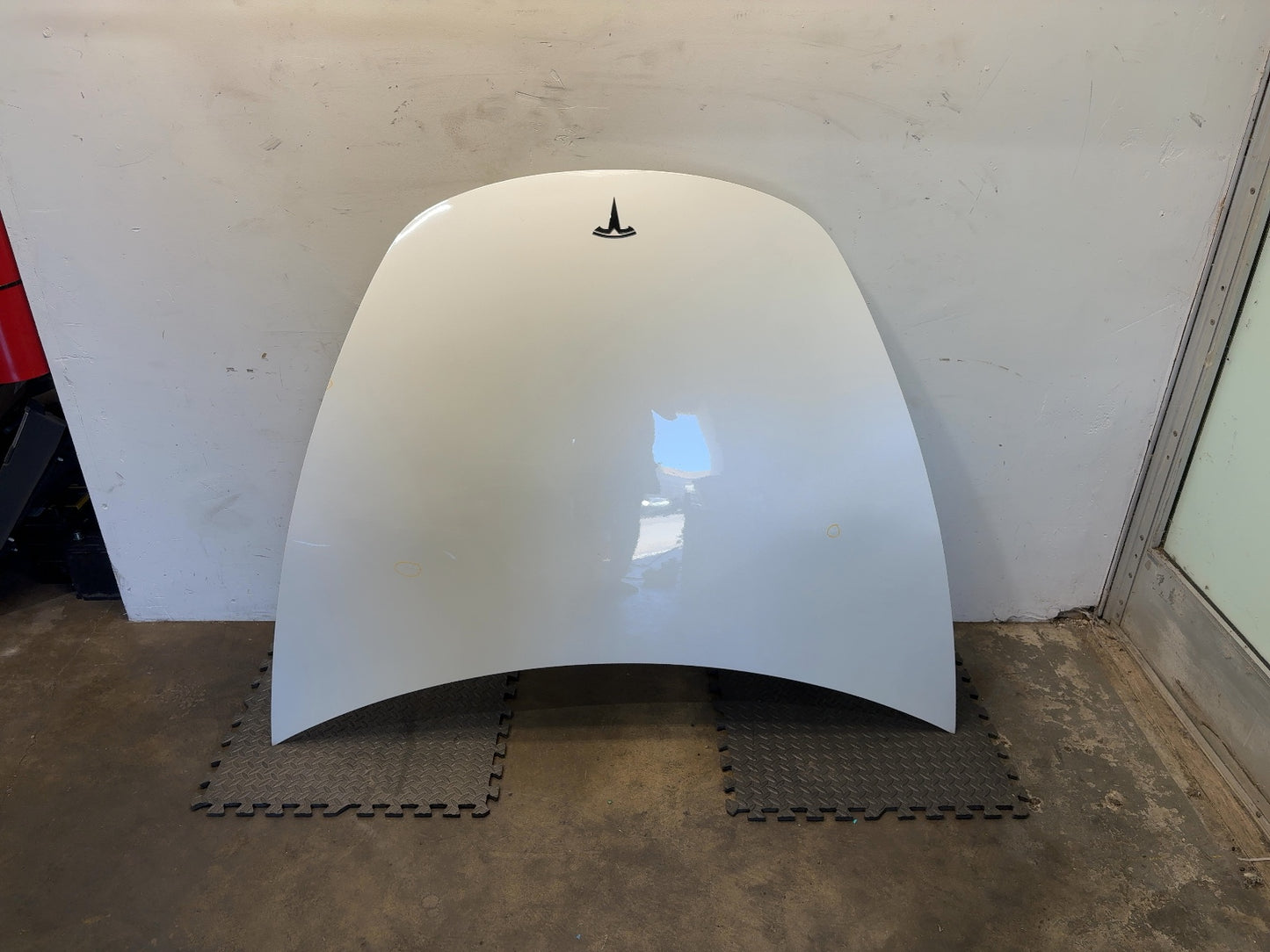 2018 Tesla Model 3 Hood 1081390-E0-B