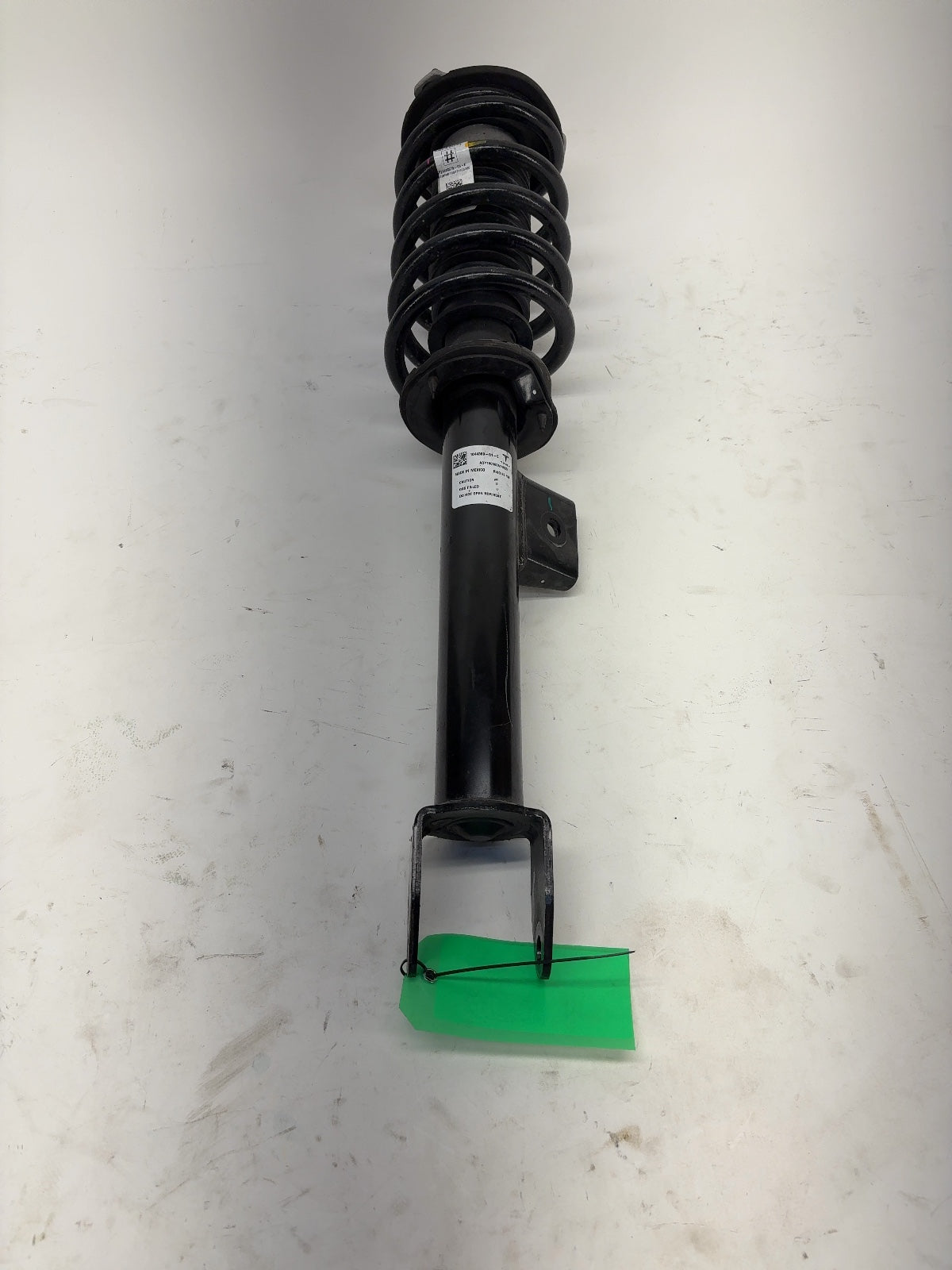 2018 Tesla Model 3 Front Right Strut Absorber 1044369-01-E