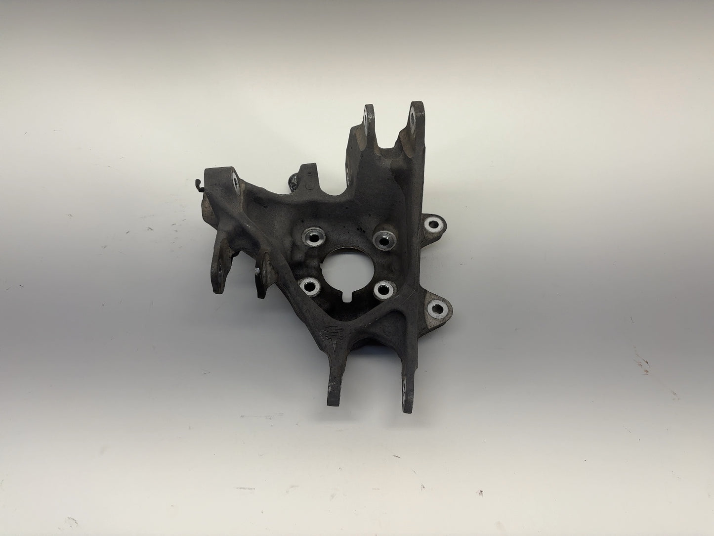 2019 Tesla Model X Rear Knuckle Right 1027416-00-D