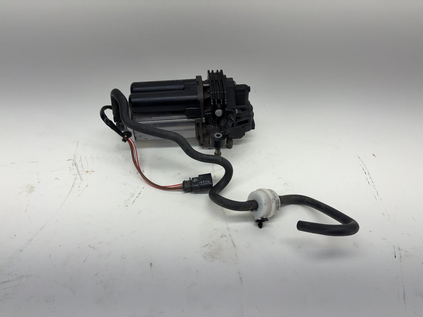 2018 Tesla Model S Air Compressor 1027911-00-G
