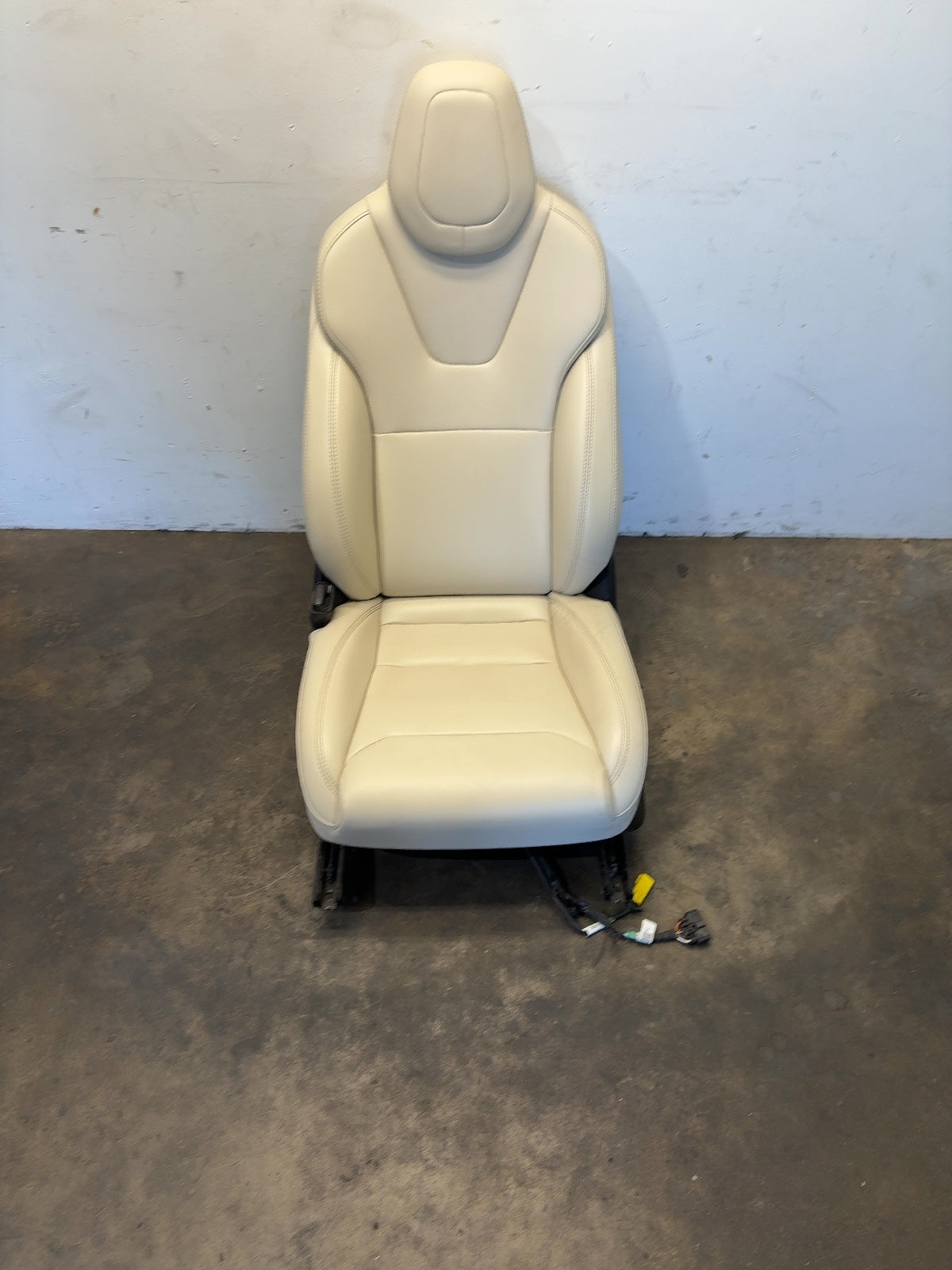 2018 Tesla Model S Front Left Seat Assembly 9876540-03-A