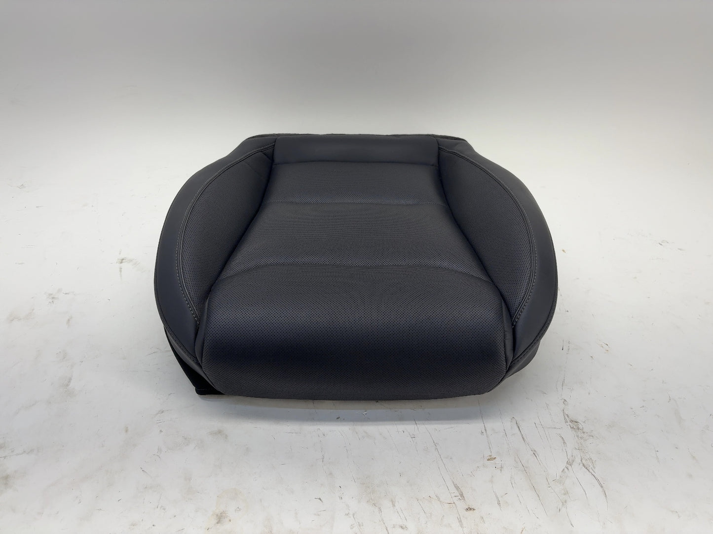 2021 Tesla Model S Front Left Seat Lower Cushion 1568598-LH-A