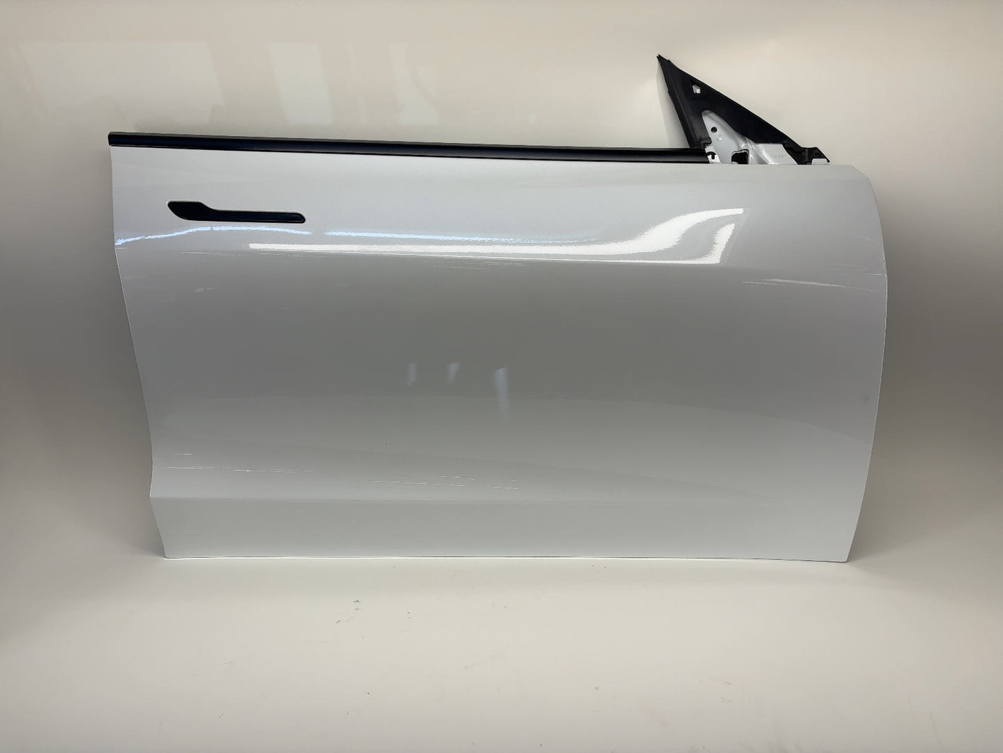 2018-2023 Tesla Model 3 Front Right Door Shell 1081420-E0-C