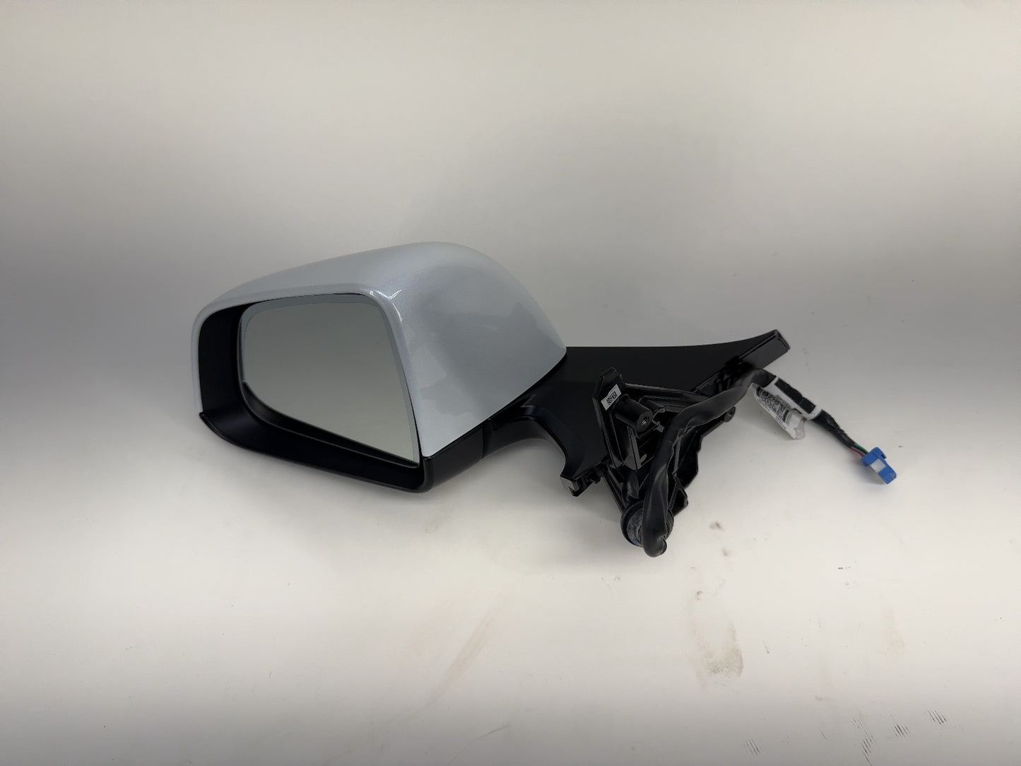 2024 Tesla Model Y Front Left Door Mirror Assembly 1594111-00-D
