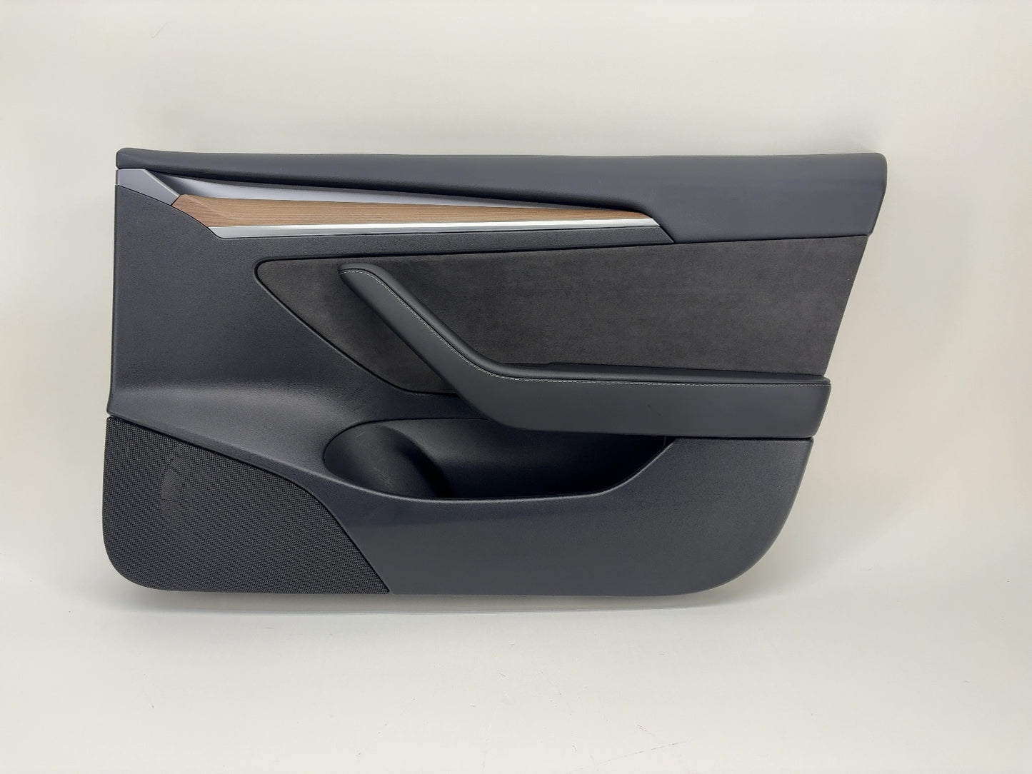 2021-2023 Tesla Model 3 Front Right Door Panel 1588127-01-D