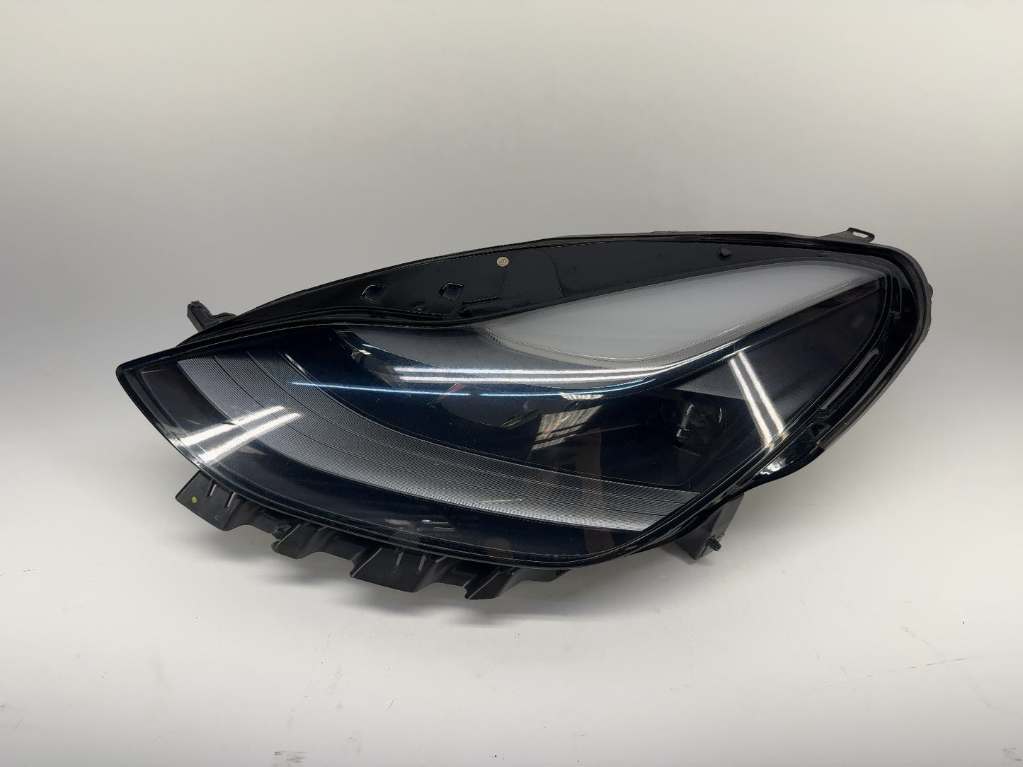 2023 Tesla Model 3 Global Headlamp Left 1514952-00-D