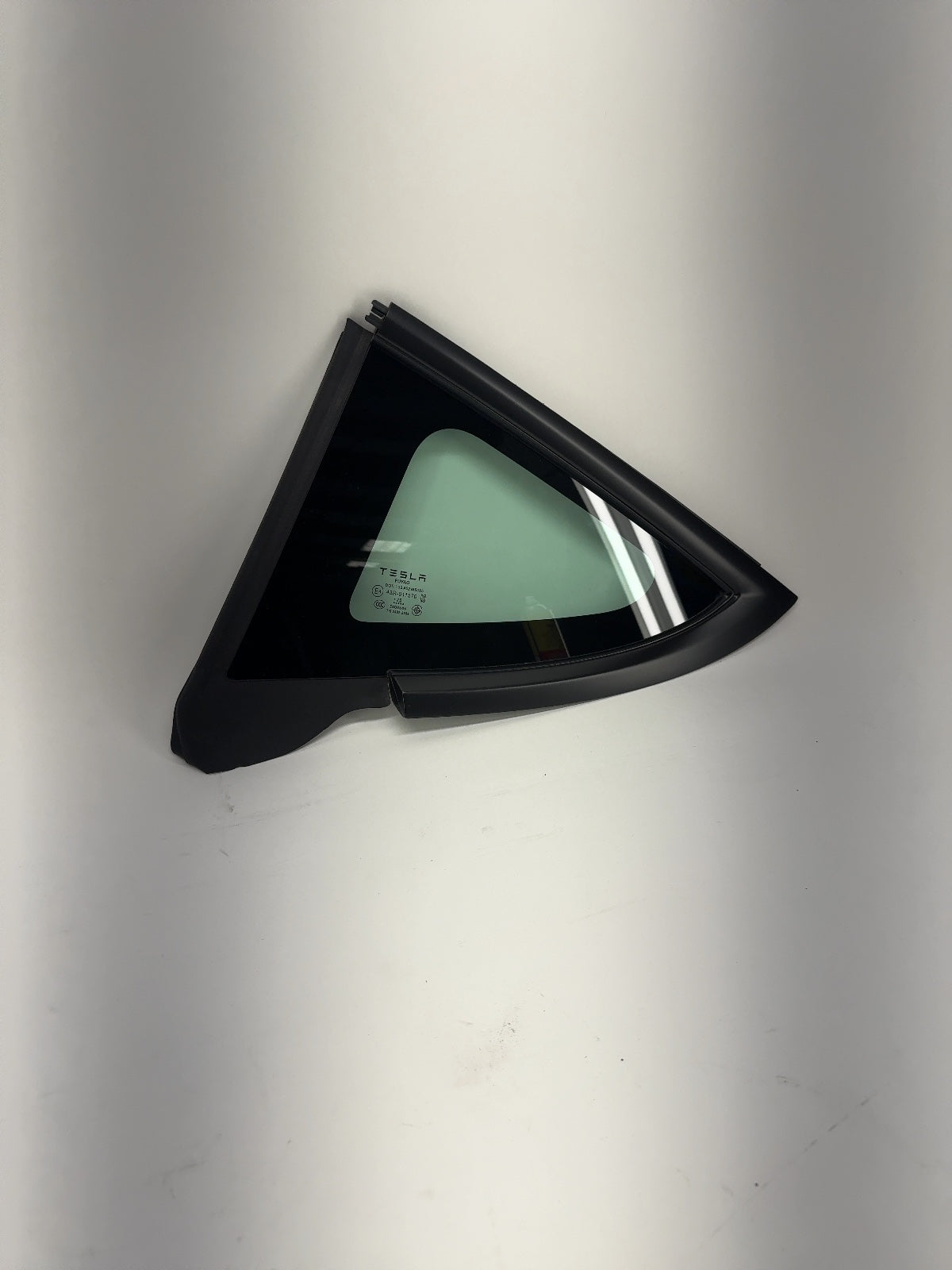 2025-2026 Tesla Model 3 Highland Left Quarter Glass 1915483-20-C