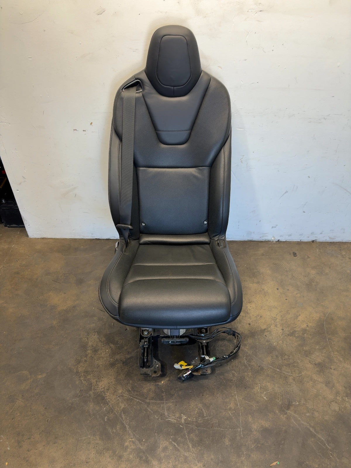 2016 Tesla Model X Second Row Seat Left 1076089-02-B