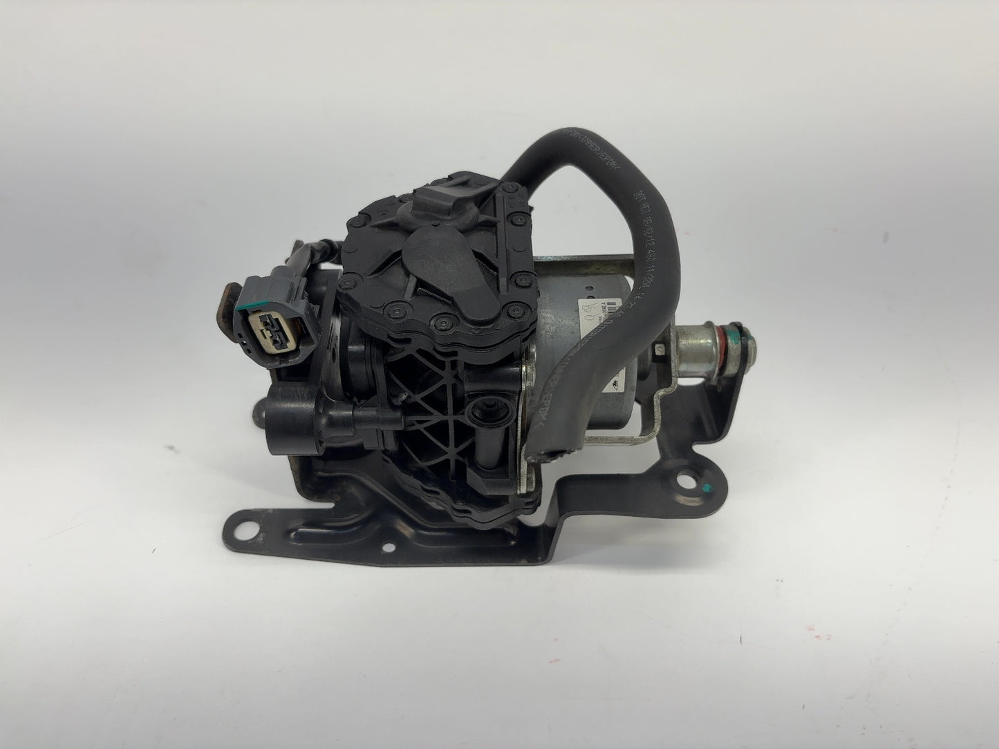 2013 Tesla Model S Brake Vacuum Pump 6006359-00-A