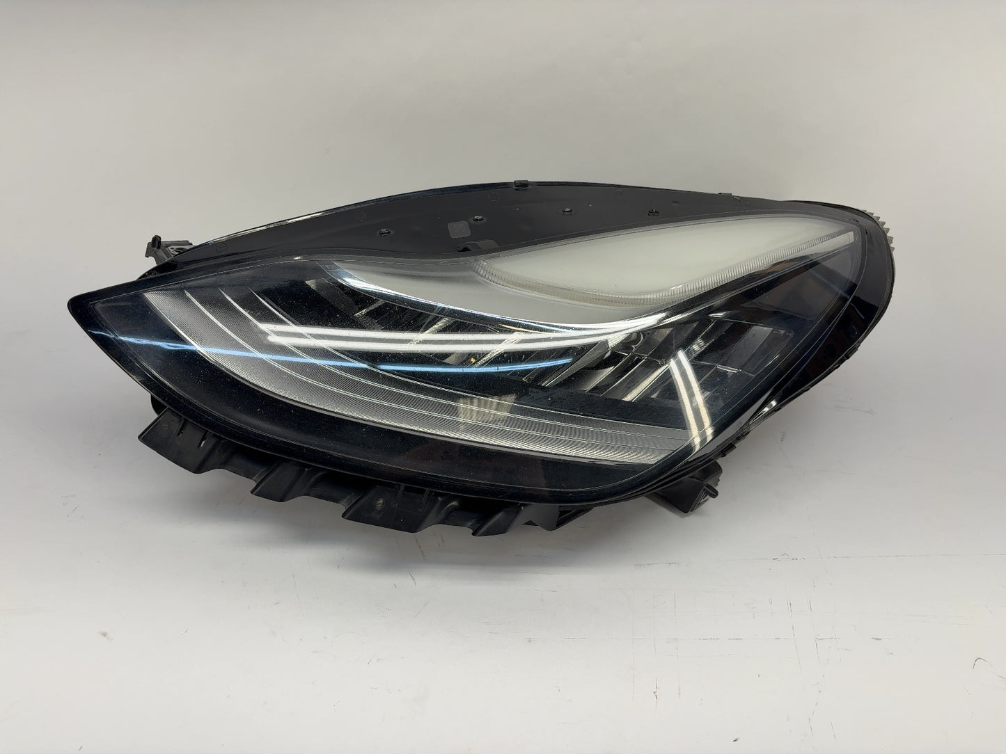 2018 Tesla Model 3 Left Headlamp 1077371-00-K