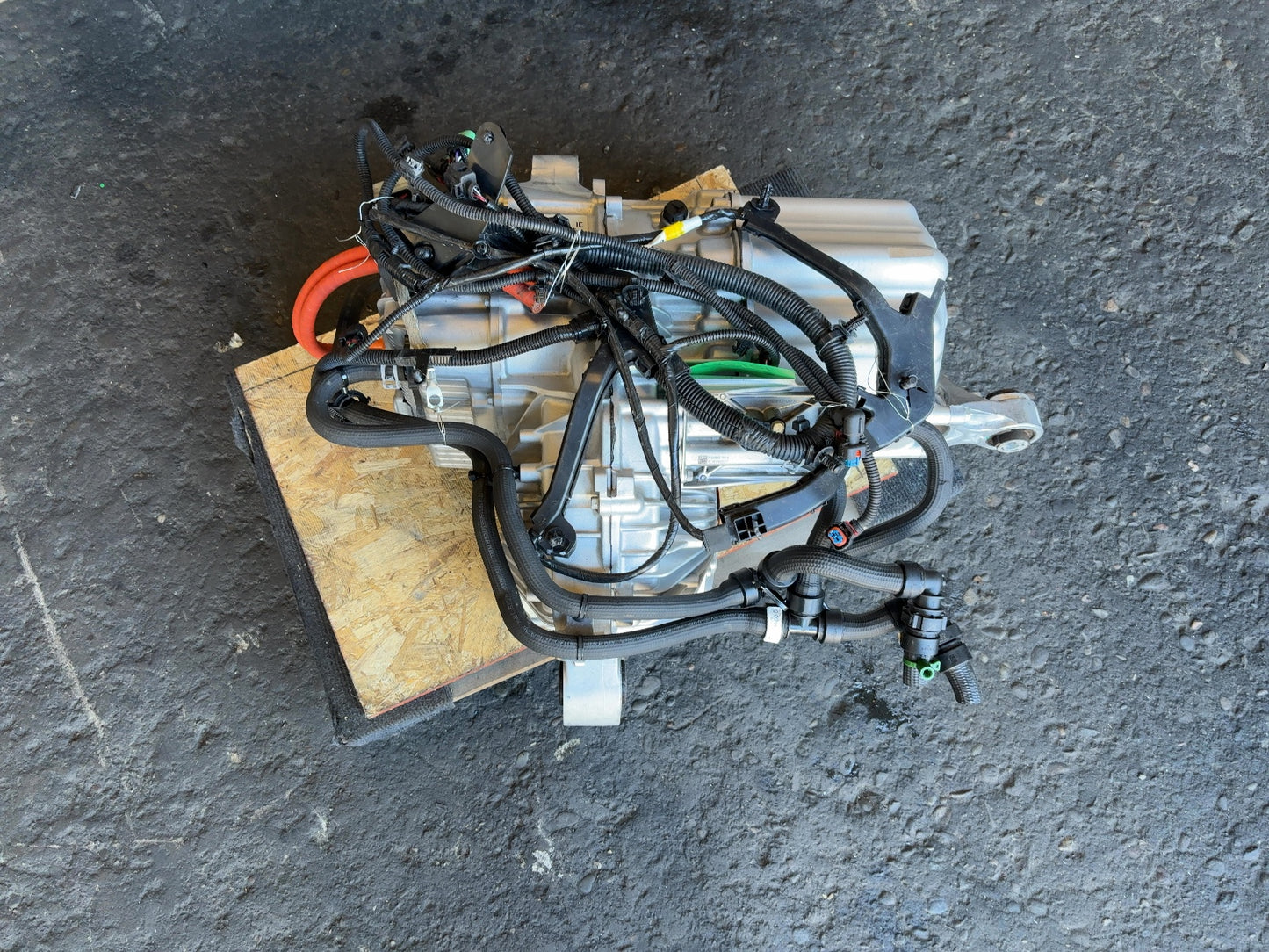 2015-2018 Tesla Model S Rear Drive Unit Small 1037000-00-F