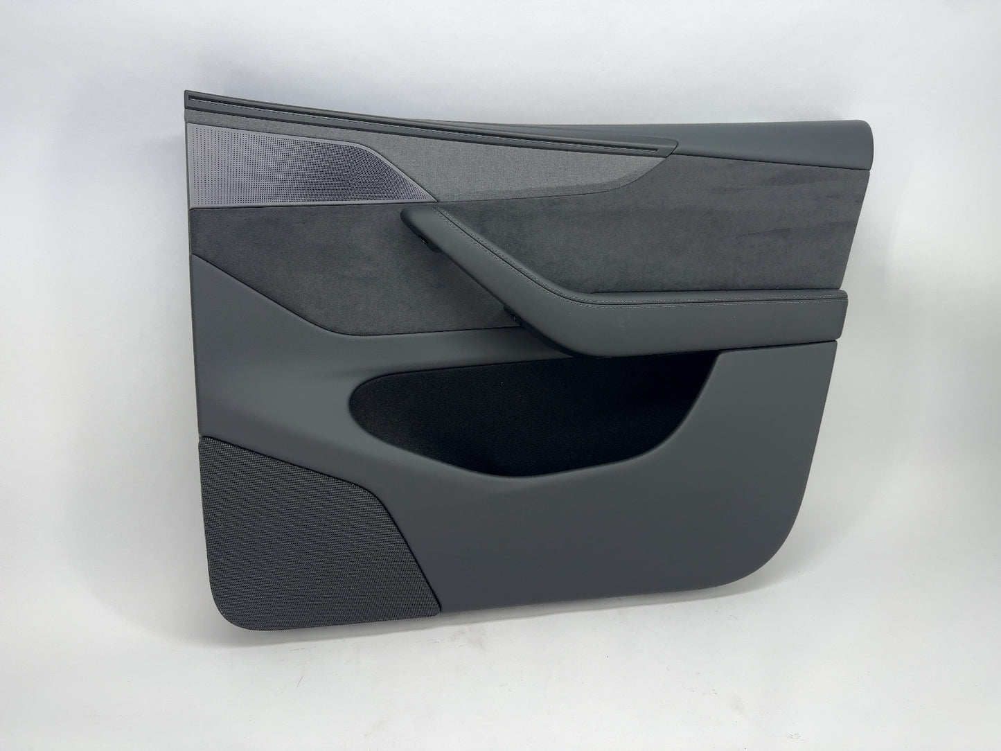 2026 Tesla Model Y Juniper Front Right Door Panel 3643295-51-G
