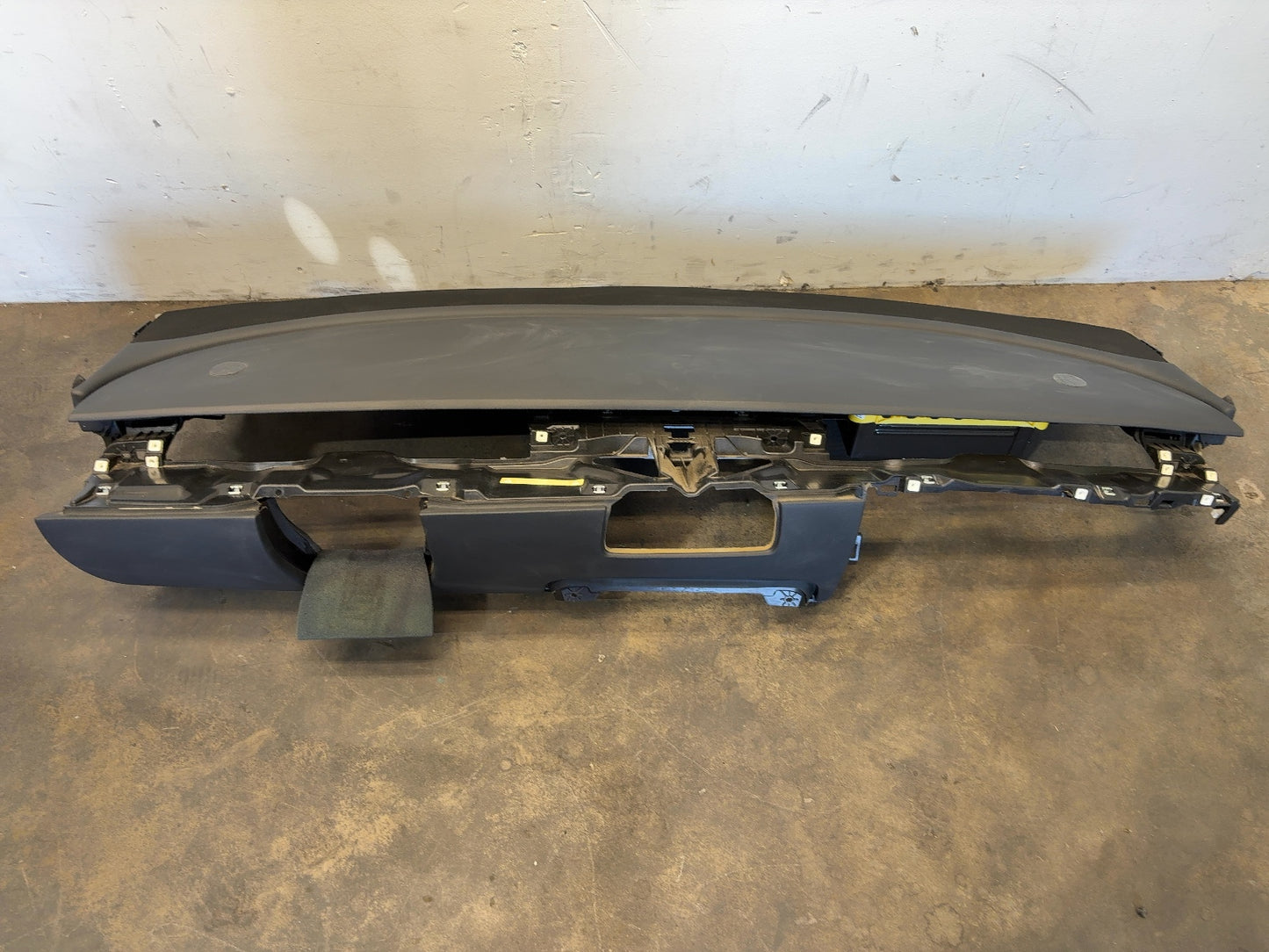 2020-2025 Tesla Model Y Dash Panel With Airbag 1077823-00-G