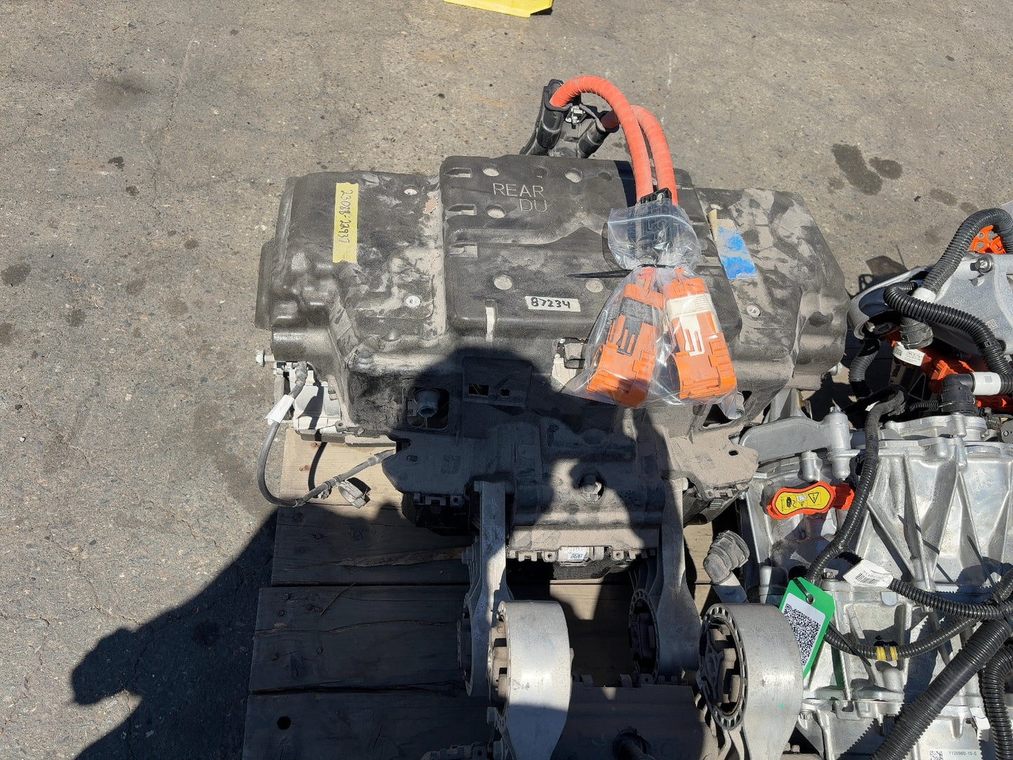 2023 Rivian R1S R1T Rear Drive Unit Quad Motor PT00054488-H