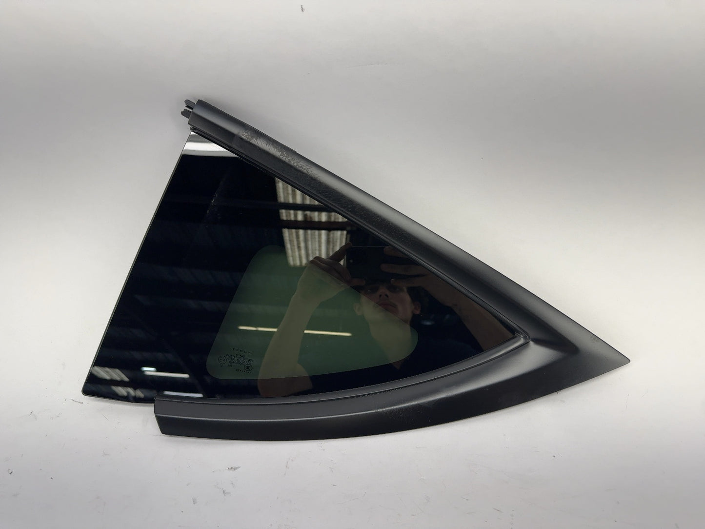 2025-2026 Tesla Model 3 Highland Left Quarter Glass 1915483-20-C