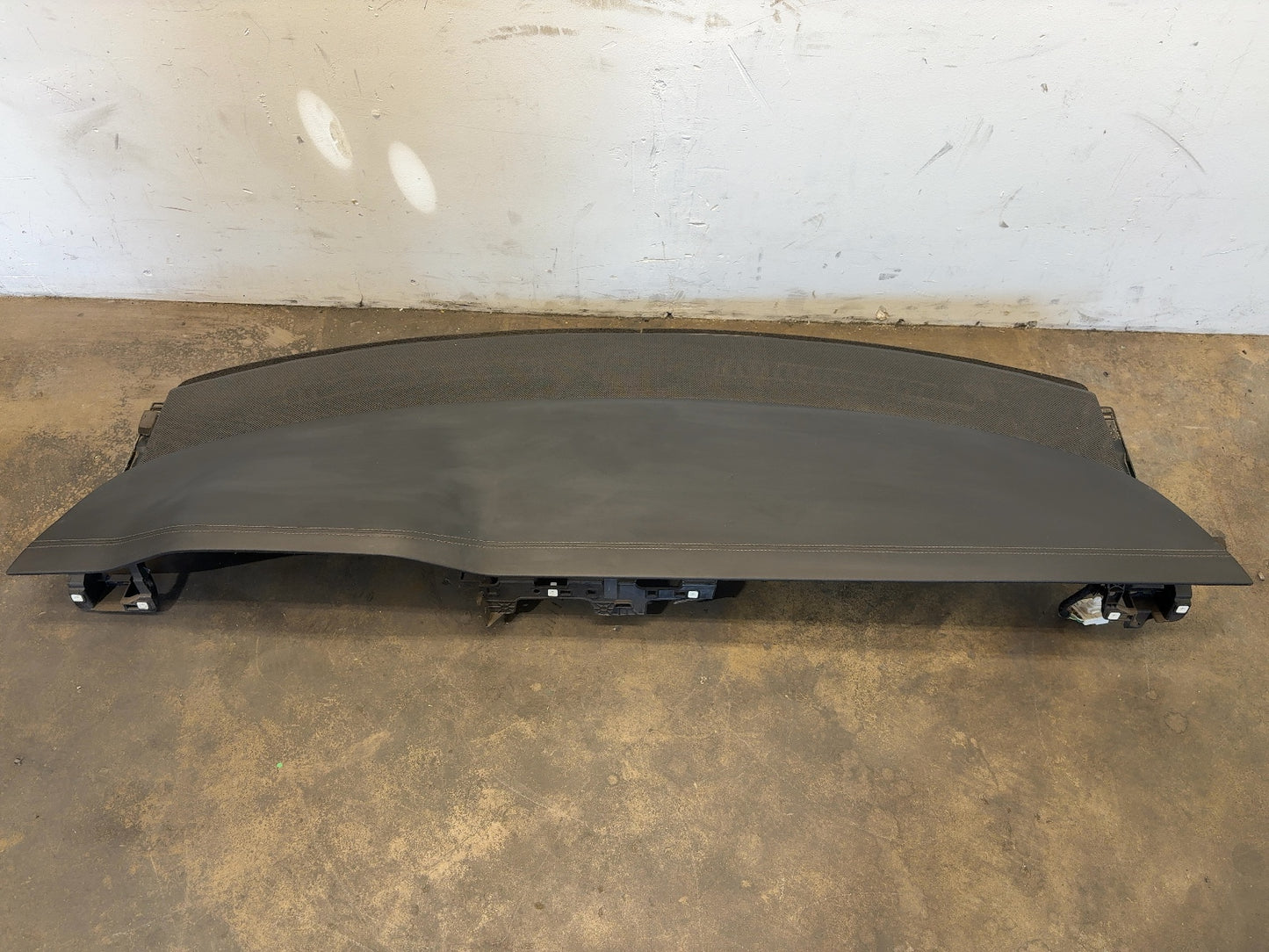 2021-2025 Tesla Model S Instrument Panel With Airbag 1562987-99-E