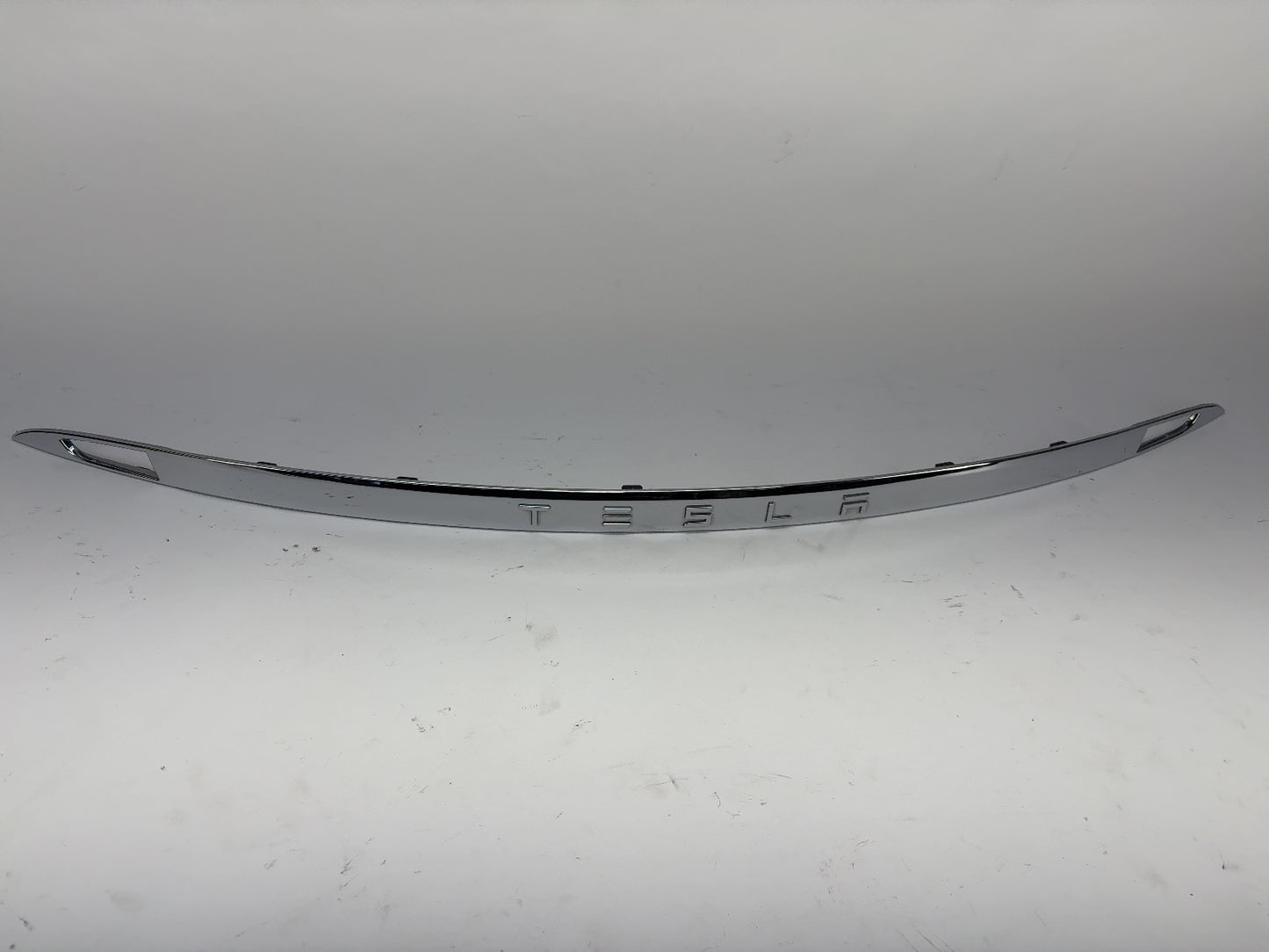 2019 Tesla Model S Liftgate Chrome Applique 1026649-00-E