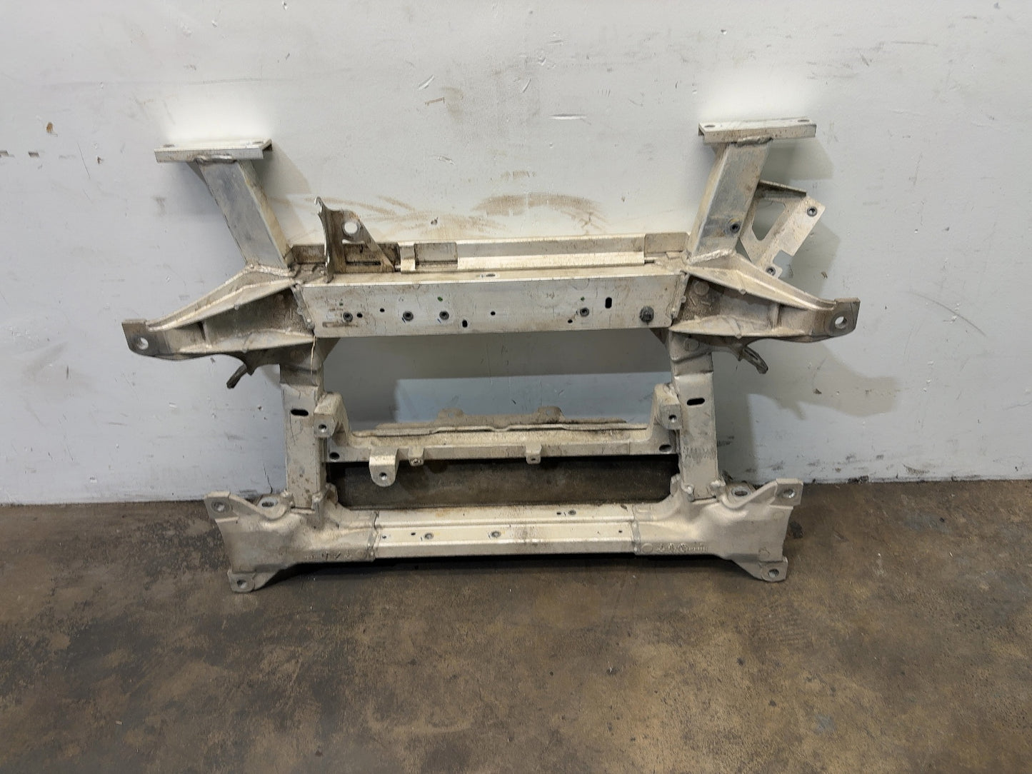 2019 Tesla Model S Front Subframe 1056277-00-J